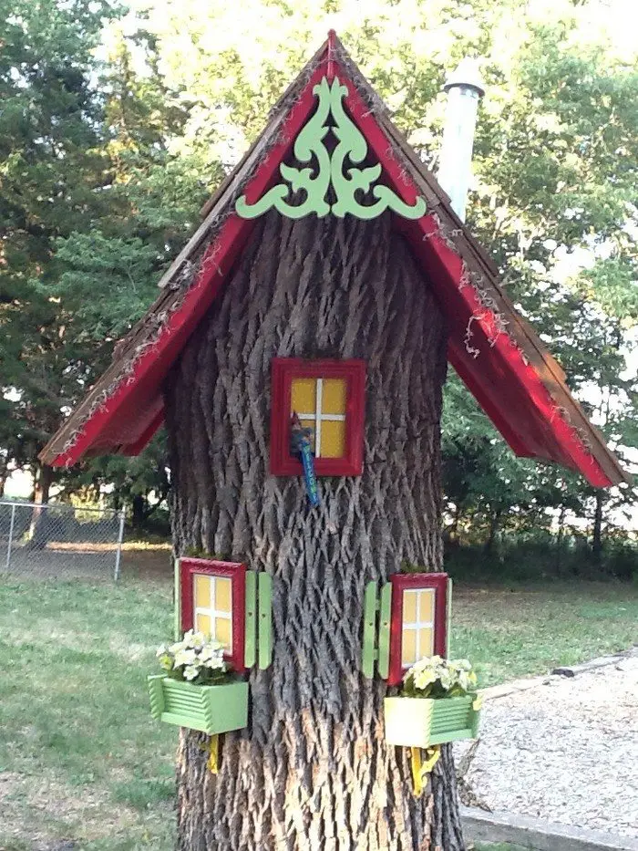 Tree Stump Fairy House 12