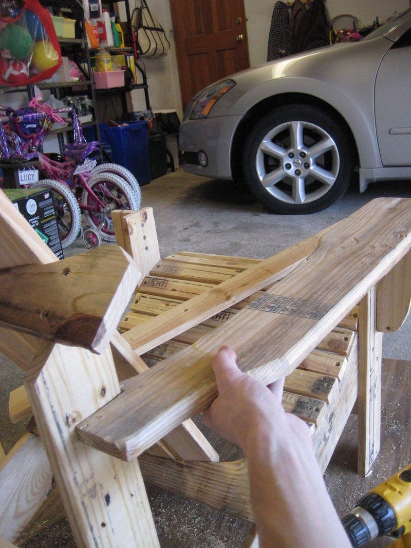 DIYAdirondackChair45