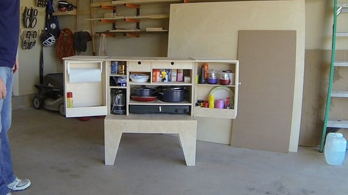 DIY Idea: Make Your Own Portable Camp Kitchen - ManMadeDIY