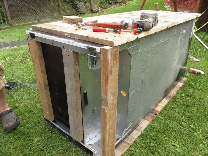 How to Turn an Old Fridge into an Awesome Rustic Cooler 