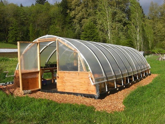 how-to-build-your-own-hoop-house-that-glides-open-and-close-diy-projects-for-everyone