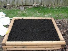 Raised Garden Bed From Logs: Gardening in 10 Easy Steps – DIY projects ...