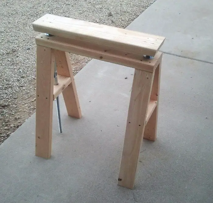 Adjustable Sawhorse Desk