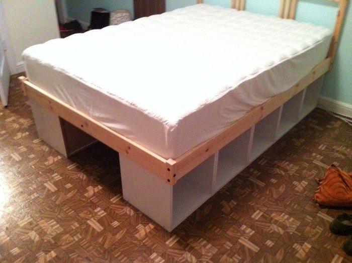 Bookshelf platform deals bed diy