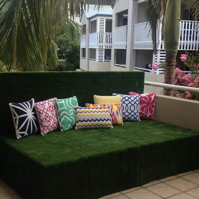 Grass Daybed
