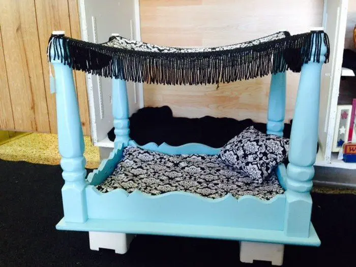 Side Table Pet Bed