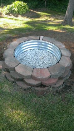 Build a fire pit from cement landscape blocks – DIY projects for everyone!