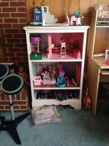 Old Dresser Doll House