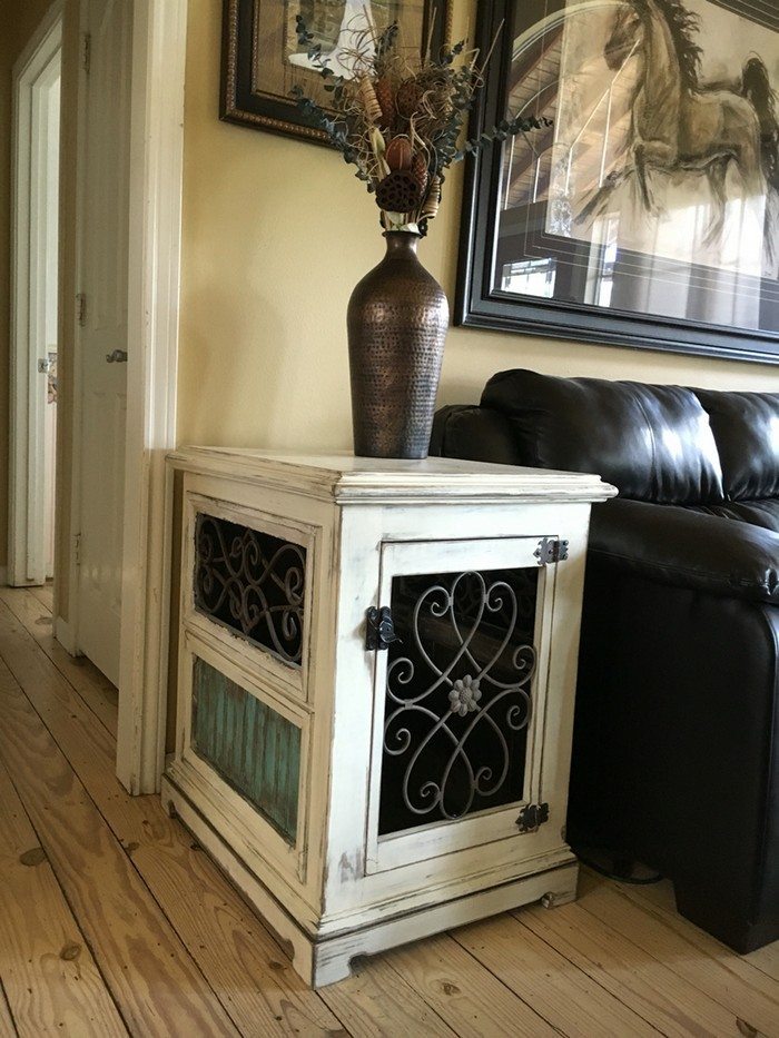 Dog Kennel End Table