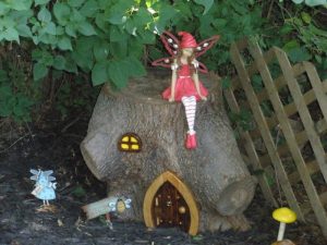 Gnome Tree Stump House