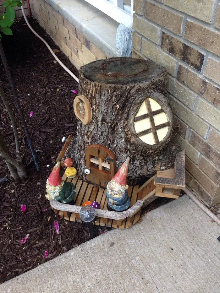 Gnome Tree Stump House