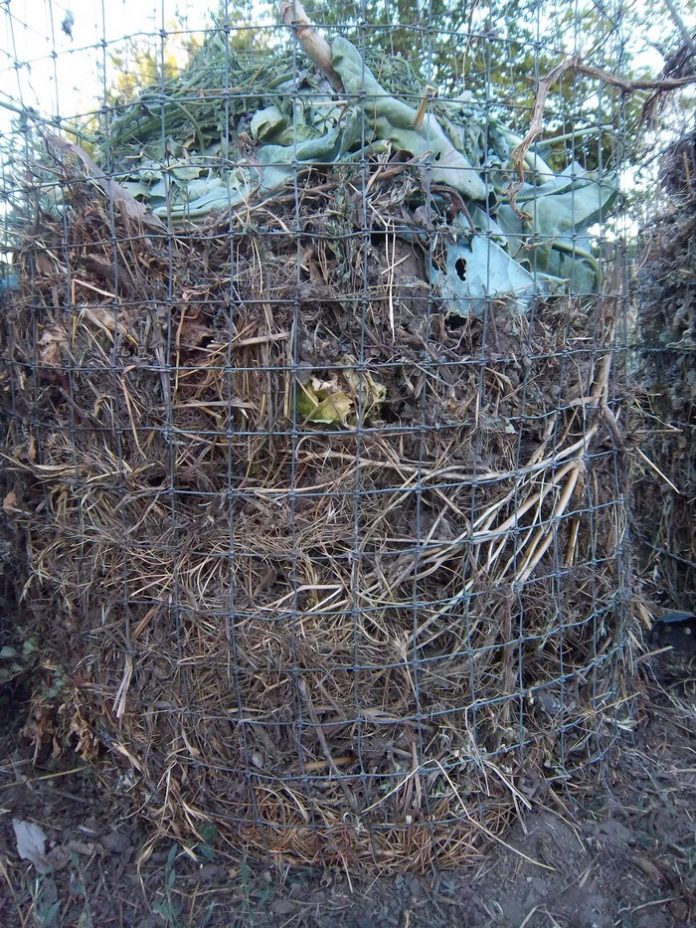 How to make a wire mesh composter – DIY projects for everyone!