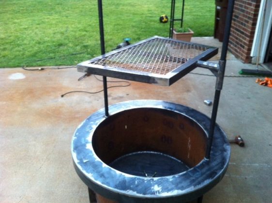 Fire pit with cooking grill – DIY projects for everyone!