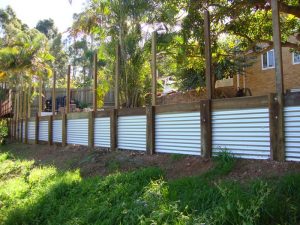 Retaining Wall Ideas - Corrugated Steel and Timber