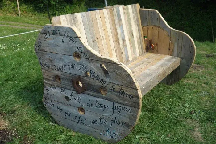 Build a Beautiful Cable Spool Bench With These Top 5 Design Options