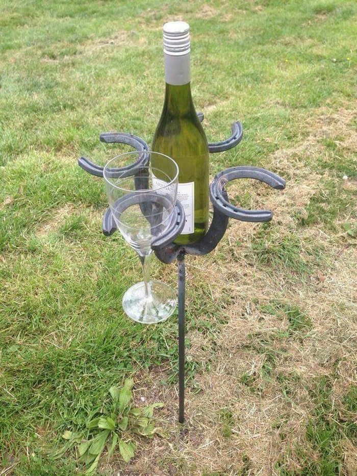 Horseshoe Wine Holder