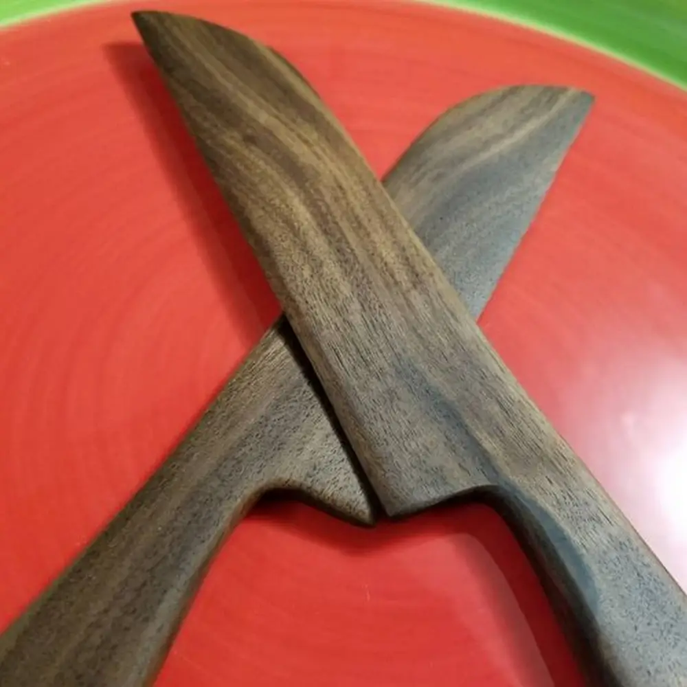 https://diyprojects.ideas2live4.com/wp-content/uploads/sites/5/2019/03/Wooden-Cake-Knife-05.png
