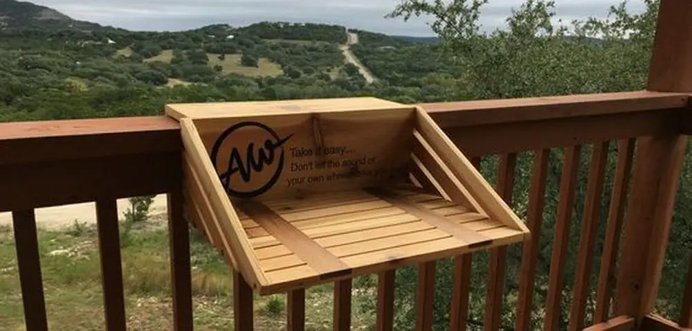 No tables? No problem! This functional hook on balcony desk will be perfect for you.