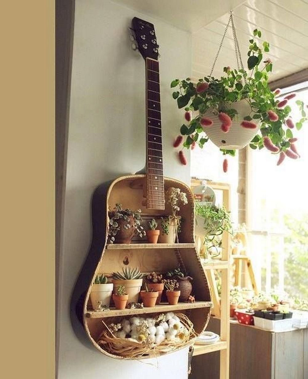 Acoustic deals guitar shelf