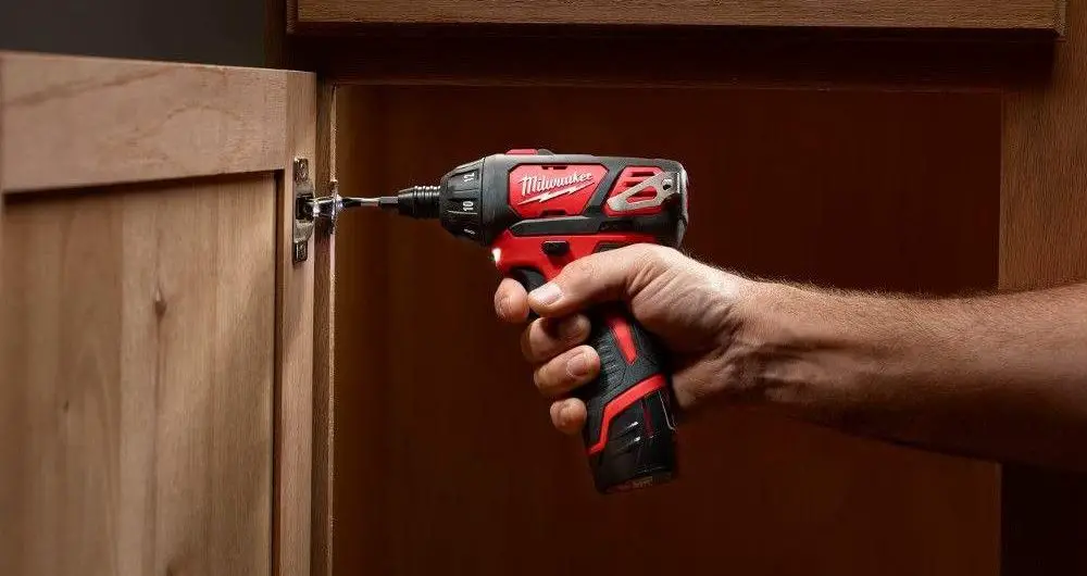 Below are the 6 best cordless screwdrivers you can buy right now.